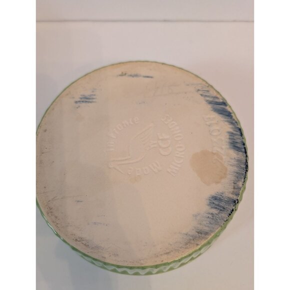 Green & White Ribbed Ceramic Casserole Dish Made In France 7" Diameter Oven-Safe - Picture 4 of 7